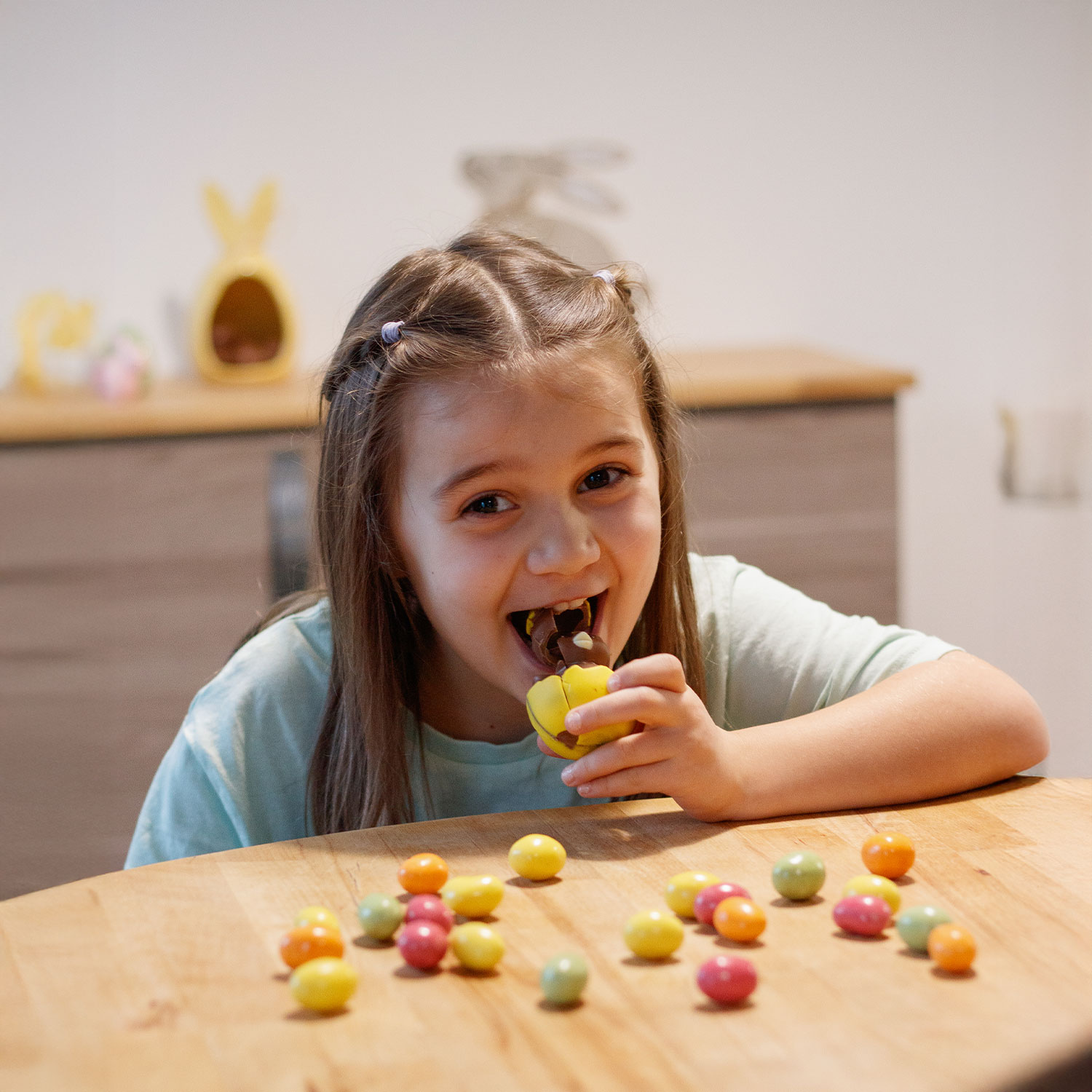 Poussin-jaune-chocolat-au-lait---confiserie-Pinson